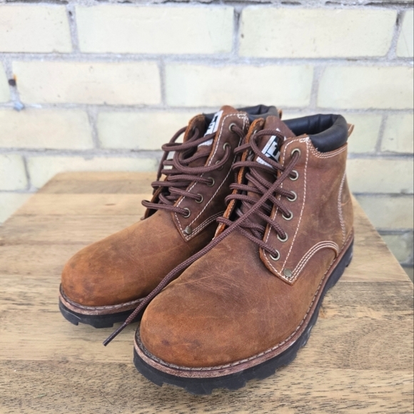 Roots Tuff Work Boots - Picture 2 of 11